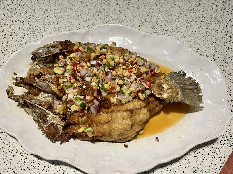 【亞洲，泰國，曼谷】Lay Lao  Ari （เล ลาว - ร้านส้มตำรางวัลมิชลิน 5 ปีซ้อน） ，米其林指南必比登推薦(