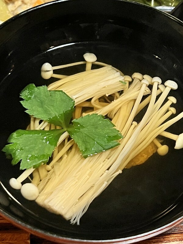 【日本，關西，大阪】跟著日本友人吃，來到經濟實惠的可愛小店「結音茶舗」。（大阪美食）