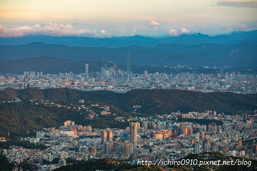 【台北景點】北投‧中正山親山步道‧賞夕陽‧百萬夜景│中正山觀景台無敵視野│中正山停車場‧十八份‧登山路打印
