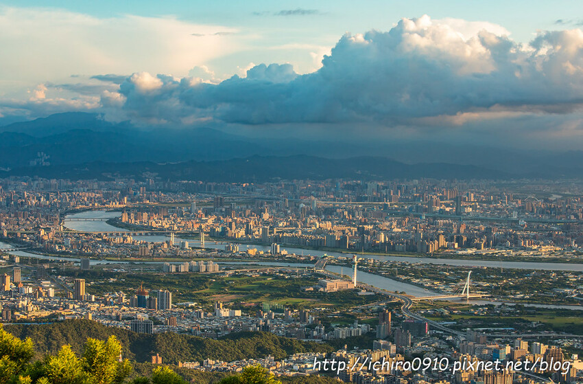 【台北景點】北投‧中正山親山步道‧賞夕陽‧百萬夜景│中正山觀景台無敵視野│中正山停車場‧十八份‧登山路打印