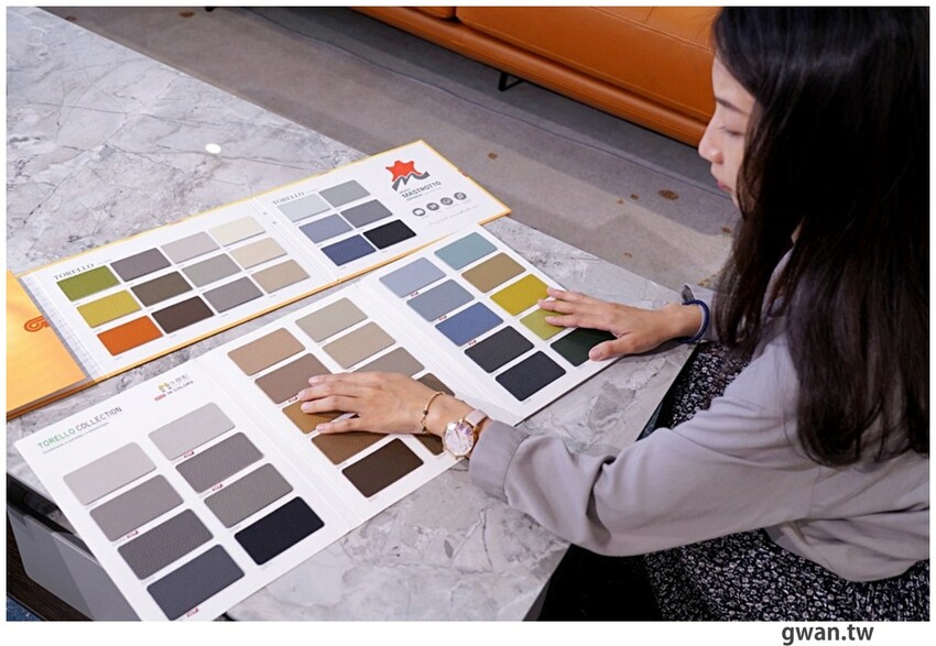 台中獨棟超美家具店，據說天王家裡也有同款沙發，除了好停車還有免費下午茶！