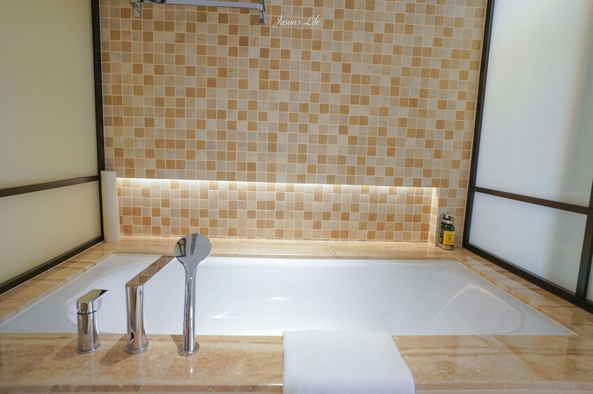 【澳門│住宿】澳門葡京人。三種LINE FRIENDS、L’OCCITANE、葡京人主題房型，多種刺激極限運動可體驗