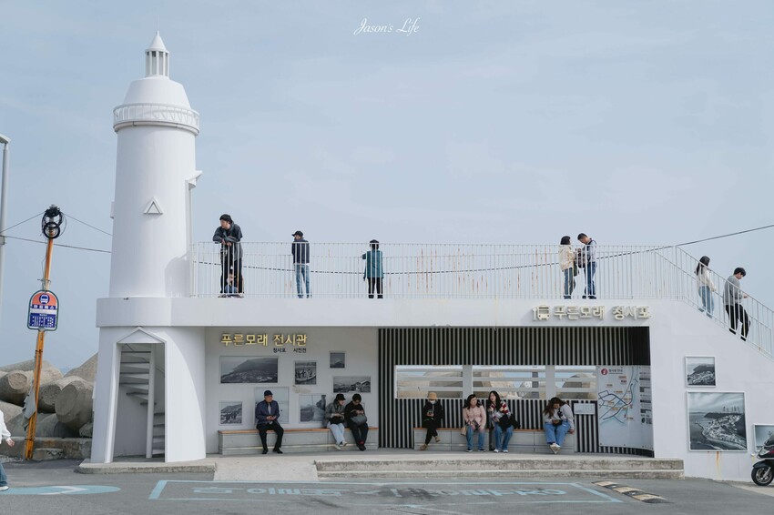 【韓國釜山｜美食】H.US Coffee。青沙浦咖啡廳推薦，坐完膠囊列車後適合來這看海喝咖啡