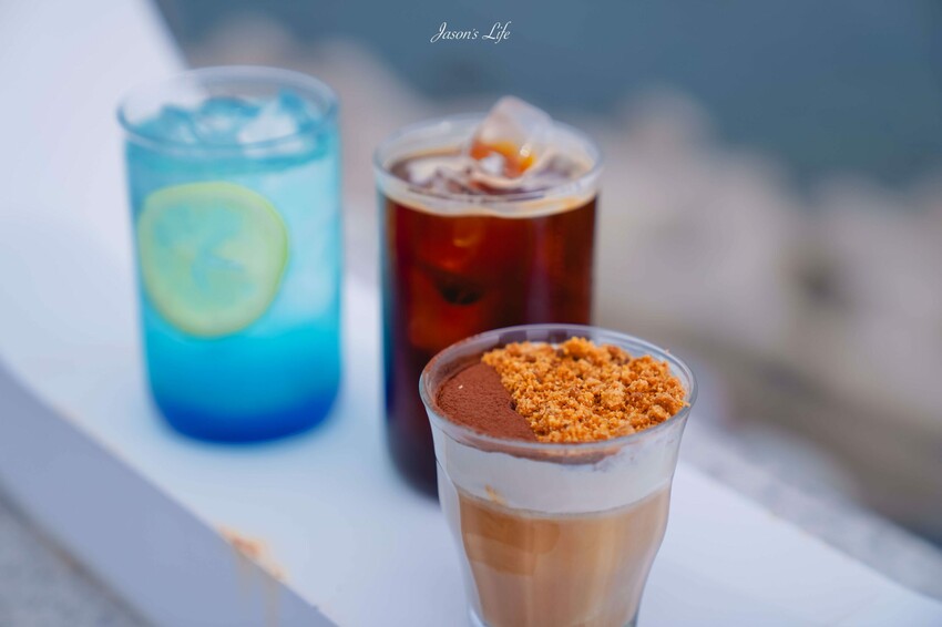 【韓國釜山｜美食】H.US Coffee。青沙浦咖啡廳推薦，坐完膠囊列車後適合來這看海喝咖啡