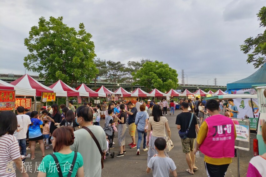 「2023新北河濱蝶戀季」板橋河濱公園夏季燈會！37天的河岸燈光秀