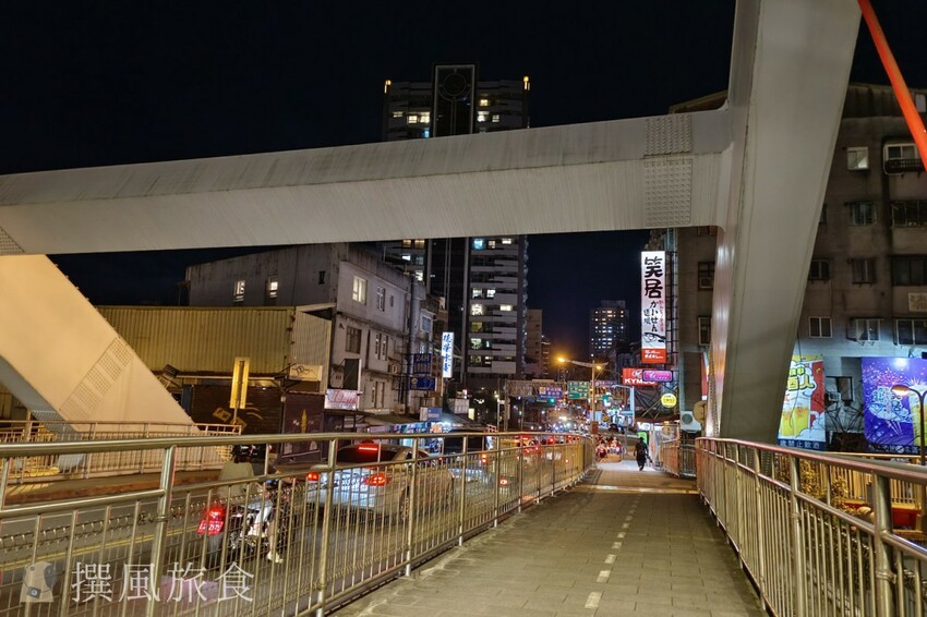 「2023新北河濱蝶戀季」板橋河濱公園夏季燈會！37天的河岸燈光秀