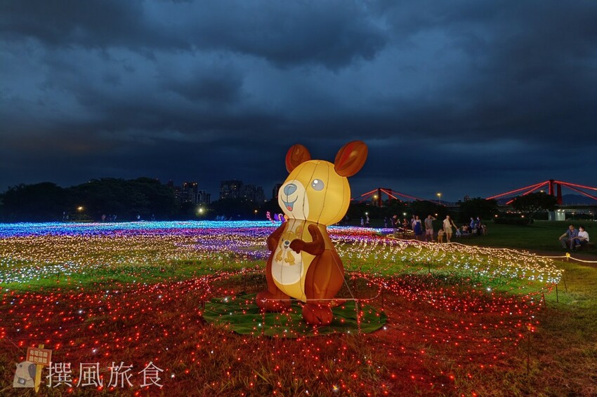 「2023新北河濱蝶戀季」板橋河濱公園夏季燈會！37天的河岸燈光秀