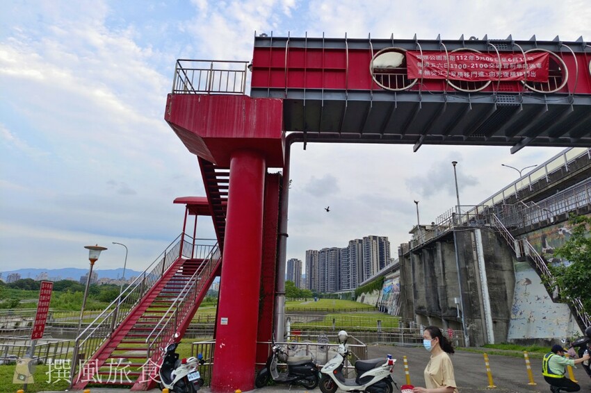 「2023新北河濱蝶戀季」板橋河濱公園夏季燈會！37天的河岸燈光秀