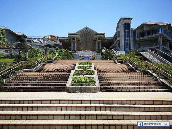 沖繩海洋博公園【沖繩美麗海水族館】親子必遊亞洲最大沖繩黑潮之海-鯨鯊鬼蝠魟/海豚表演秀
