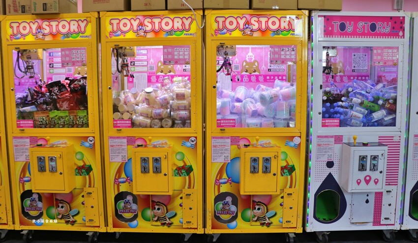 優品娃娃親子樂園 鳳山店‧24小時不間斷營業,好抓、好玩、好停車,更是寵物友善空間,另設親子放電遊戲區 - 敦 小 蓮の食旅錄