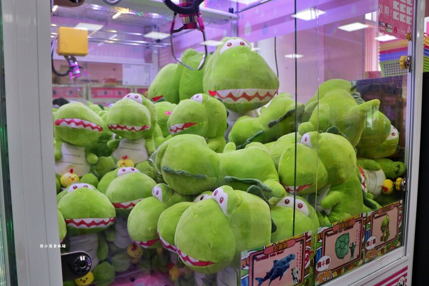 優品娃娃親子樂園 鳳山店‧24小時不間斷營業,好抓、好玩、好停車,更是寵物友善空間,另設親子放電遊戲區 - 敦 小 蓮の食旅錄