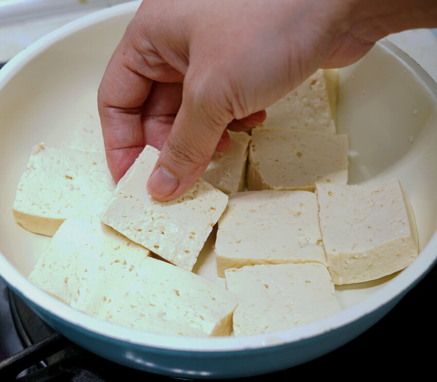 鮮蝦豆腐煲食譜．還可以變成蝦仁飯!