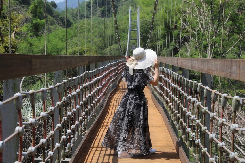 嘉義大埔秘境!全台最美觀景台|和平竹炭窯|內葉翅吊橋|玄山湖山林|大埔和平社區最適合親子的慢活嘉義兩