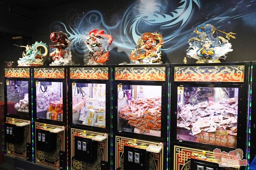 【台南娃娃機】麻吉馬親子樂園！新型態親子樂園，韓式拍貼機、旋轉木馬和花式棉花糖，還有上百台娃娃機一次玩到底~ - 熱血玩台南。跳躍新世界