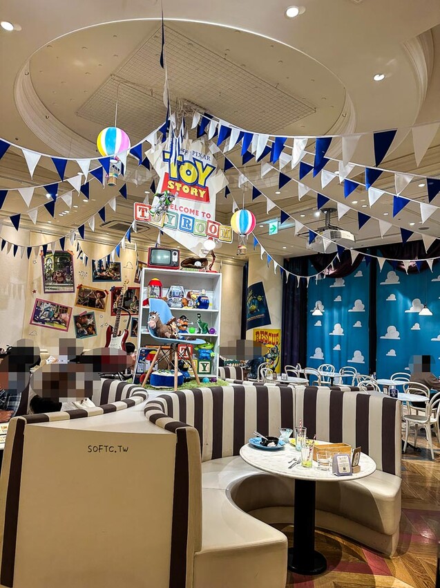 期間限定!原宿美食「OH MY CAFE玩具總動員咖啡廳」原宿竹下通美食推薦