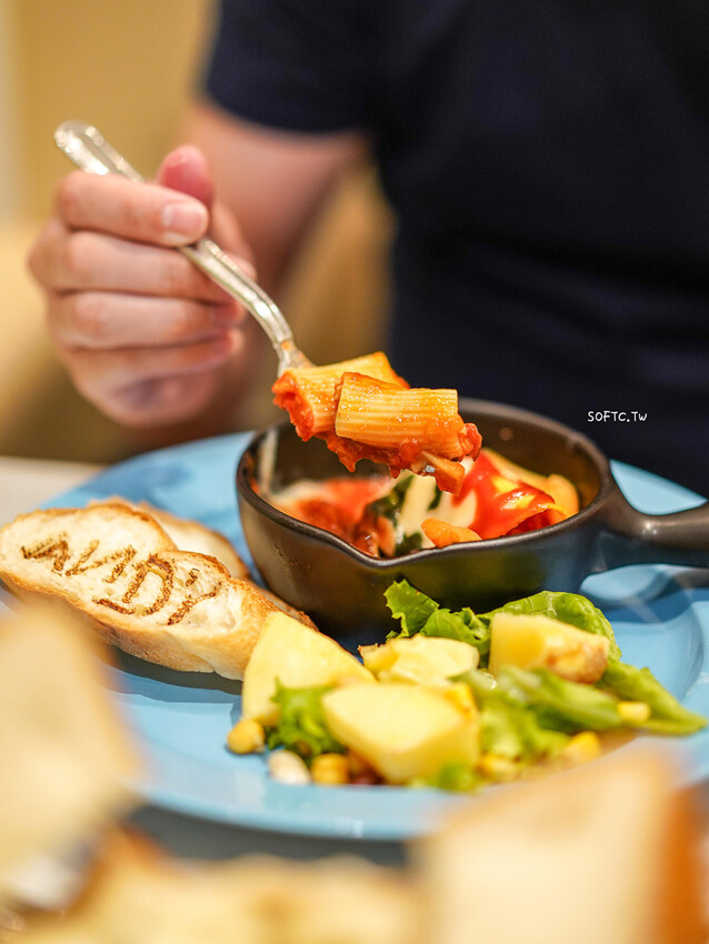 期間限定!原宿美食「OH MY CAFE玩具總動員咖啡廳」原宿竹下通美食推薦