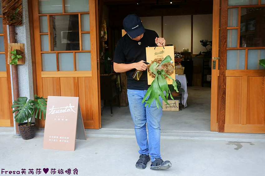 台南旅遊【山中的繽紛奇遇記│探索西拉雅文化】玉井芒果冰超沁涼＆左鎮老街DIY雪花糬喝咖啡│溫噹噹果園│熱情小子芒果冰│DIY絲絡刷刷棒│天埔社區風味餐│沐重光珈琲 - Fresa芙芮莎♥莎旅憶食