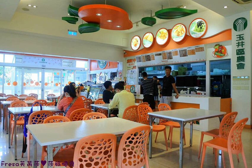 台南旅遊【山中的繽紛奇遇記│探索西拉雅文化】玉井芒果冰超沁涼＆左鎮老街DIY雪花糬喝咖啡│溫噹噹果園│熱情小子芒果冰│DIY絲絡刷刷棒│天埔社區風味餐│沐重光珈琲 - Fresa芙芮莎♥莎旅憶食