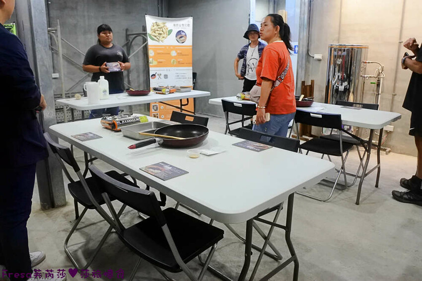 台南旅遊【山中的繽紛奇遇記│探索西拉雅文化】玉井芒果冰超沁涼＆左鎮老街DIY雪花糬喝咖啡│溫噹噹果園│熱情小子芒果冰│DIY絲絡刷刷棒│天埔社區風味餐│沐重光珈琲 - Fresa芙芮莎♥莎旅憶食