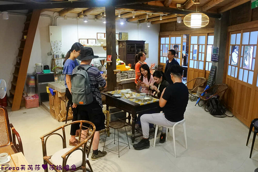 台南旅遊【山中的繽紛奇遇記│探索西拉雅文化】玉井芒果冰超沁涼＆左鎮老街DIY雪花糬喝咖啡│溫噹噹果園│熱情小子芒果冰│DIY絲絡刷刷棒│天埔社區風味餐│沐重光珈琲 - Fresa芙芮莎♥莎旅憶食