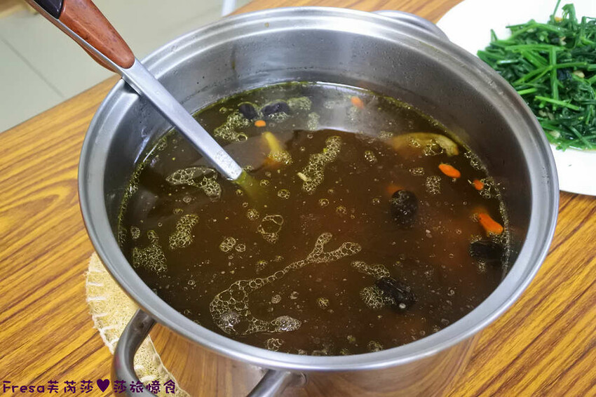 台南旅遊【山中的繽紛奇遇記│探索西拉雅文化】玉井芒果冰超沁涼＆左鎮老街DIY雪花糬喝咖啡│溫噹噹果園│熱情小子芒果冰│DIY絲絡刷刷棒│天埔社區風味餐│沐重光珈琲 - Fresa芙芮莎♥莎旅憶食