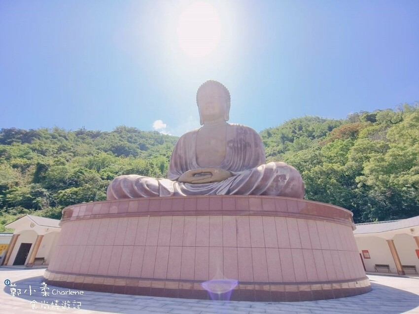 高雄六龜|彩虹山大佛-7層樓高巨大雄偉佛像.六龜必訪免費景點.不老溫泉附近