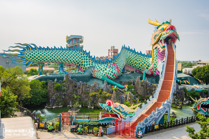 麻豆代天府｜ 一個可以上天堂下地獄的景點，超長的滾輪溜滑梯是小朋友的最愛～