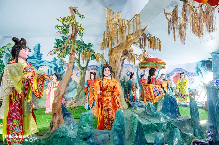 麻豆代天府｜ 一個可以上天堂下地獄的景點，超長的滾輪溜滑梯是小朋友的最愛～