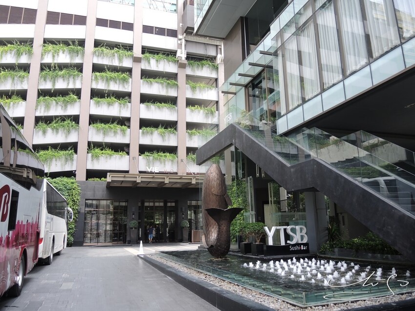【曼谷飯店推薦】VIE Hotel Bangkok 曼谷VIE美憬閣酒店 ➤ 五星無邊際泳池，近地鐵，水門市場，Big C，四面