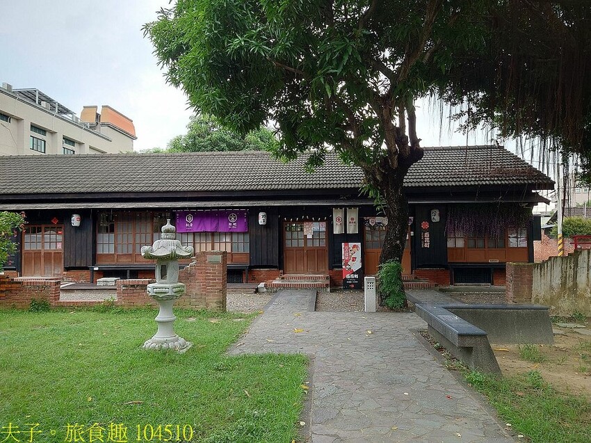 104510.jpg 104510.jpg