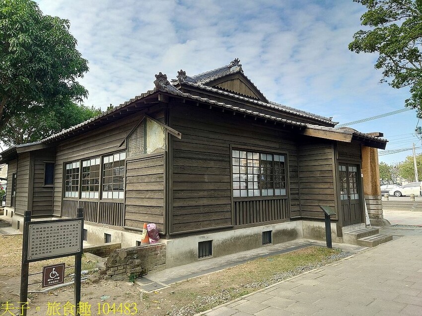 104483.jpg 104483.jpg