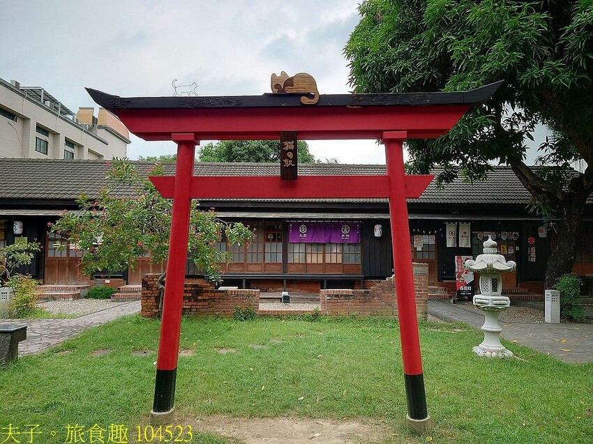 104523.jpg 104523.jpg