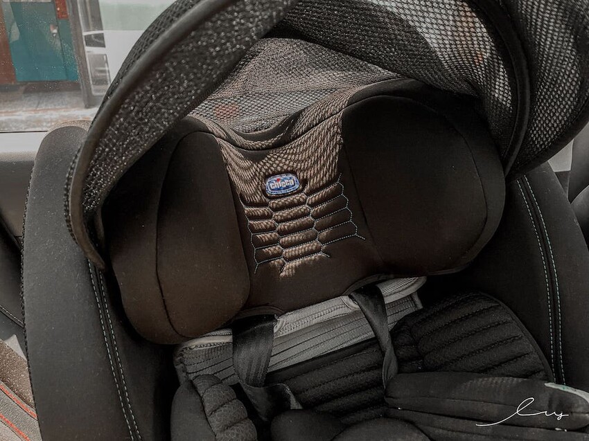 Chicco Seat3Fit Isofix安全汽座Air版 |ptt推薦安全座椅，成長型汽座可360旋轉，第三支撐腳輕鬆安裝！ - 艾薇覓食趣