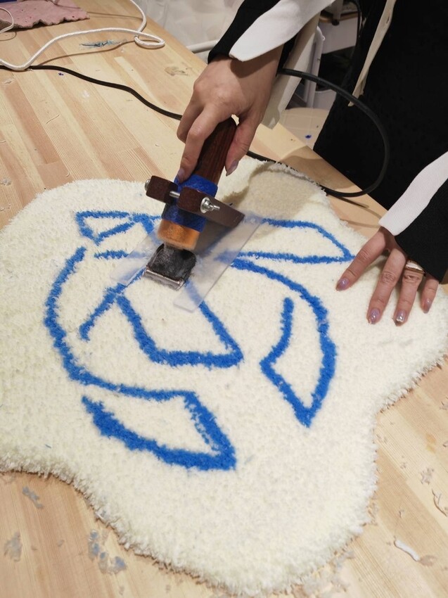 2023台北手作體驗推薦《JOMO做夢製所》用簇絨槍搭配首創「無重力系統」輕鬆製作手作地毯！松山區DIY體驗