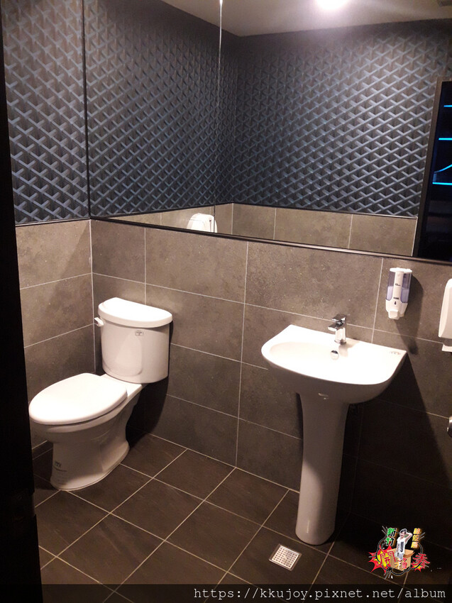 20220602_191530.jpg 20220602_191530.jpg