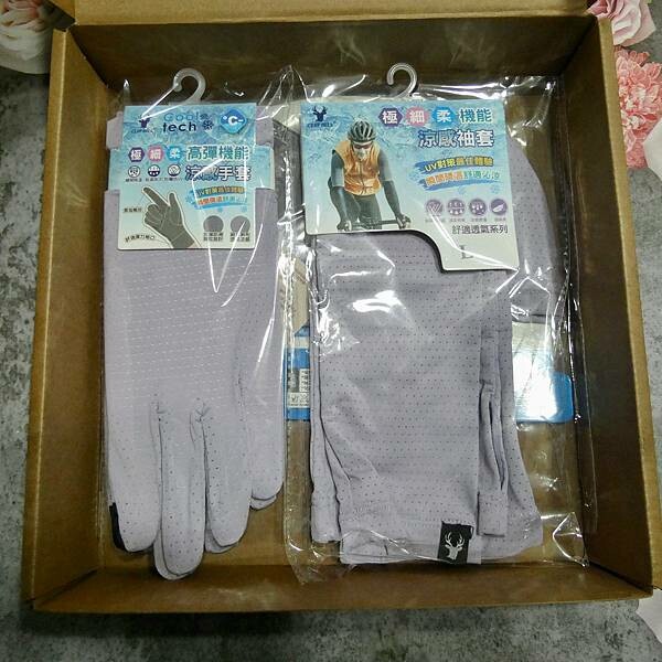 夏日防曬套組推薦/瑟夫貝爾CERF BELL涼感手套+袖套+萬用頭巾三件套/超涼爽降溫術,戶外防曬好幫手!