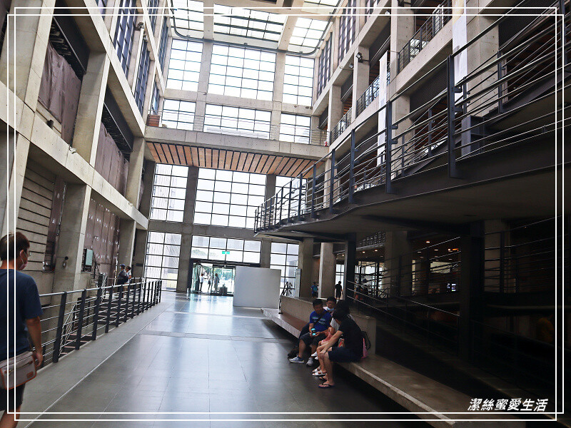 鶯歌陶瓷博物館-不僅有夏日免費戲水!室內展館X戶外藝術園區~寓教於樂親子景點