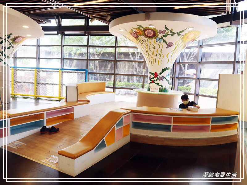 鶯歌陶瓷博物館-不僅有夏日免費戲水!室內展館X戶外藝術園區~寓教於樂親子景點