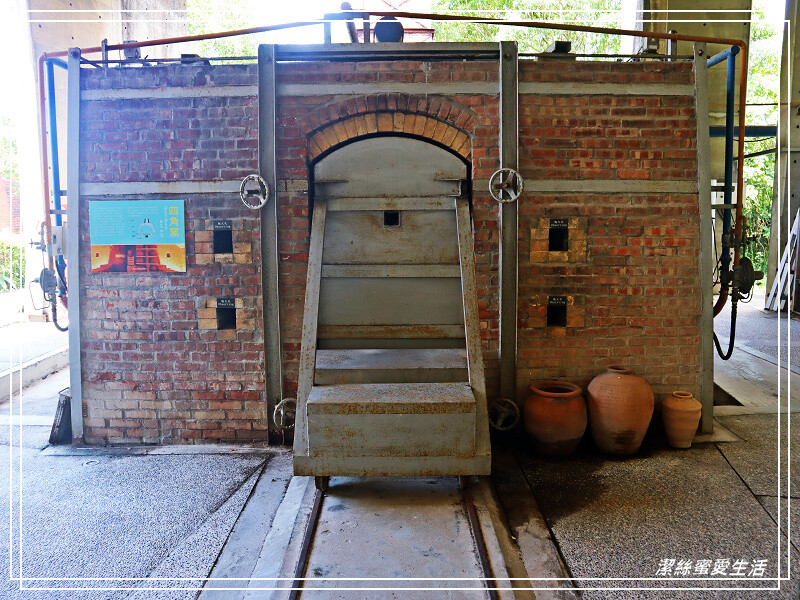 鶯歌陶瓷博物館-不僅有夏日免費戲水!室內展館X戶外藝術園區~寓教於樂親子景點