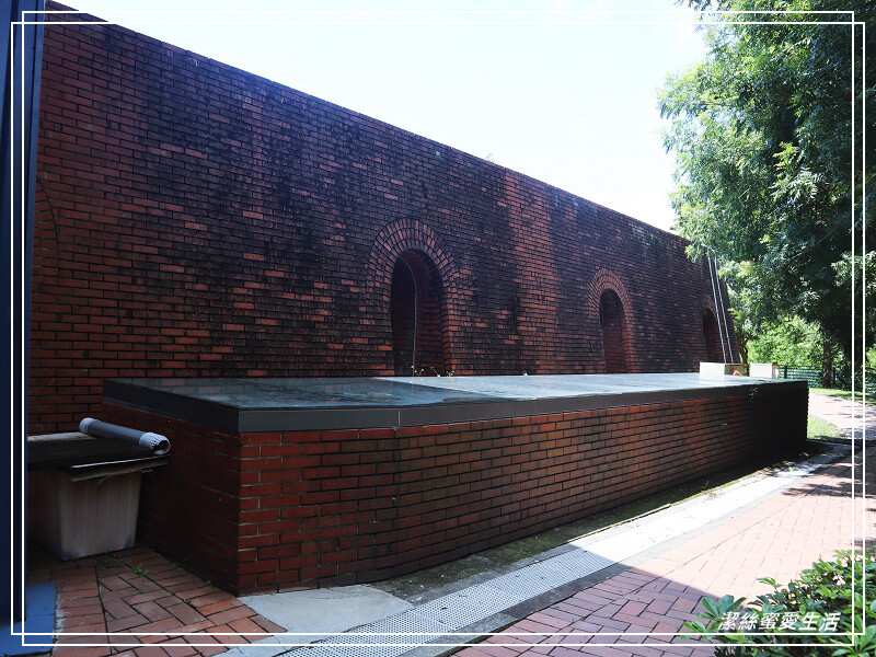 鶯歌陶瓷博物館-不僅有夏日免費戲水!室內展館X戶外藝術園區~寓教於樂親子景點