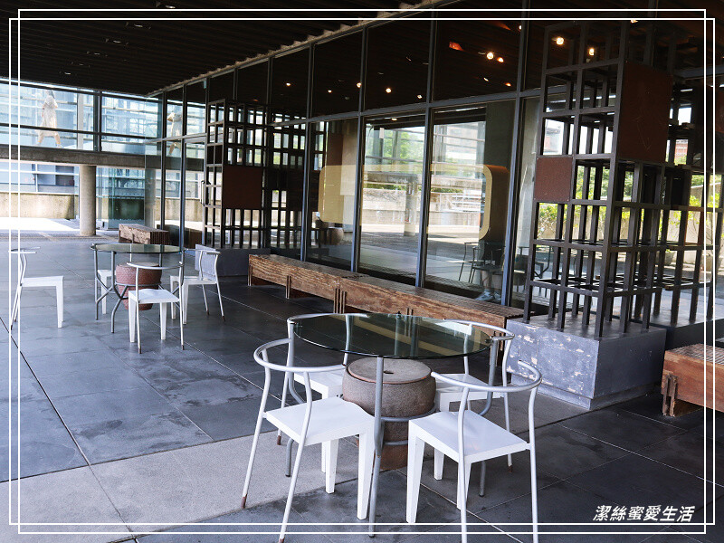 鶯歌陶瓷博物館-不僅有夏日免費戲水!室內展館X戶外藝術園區~寓教於樂親子景點