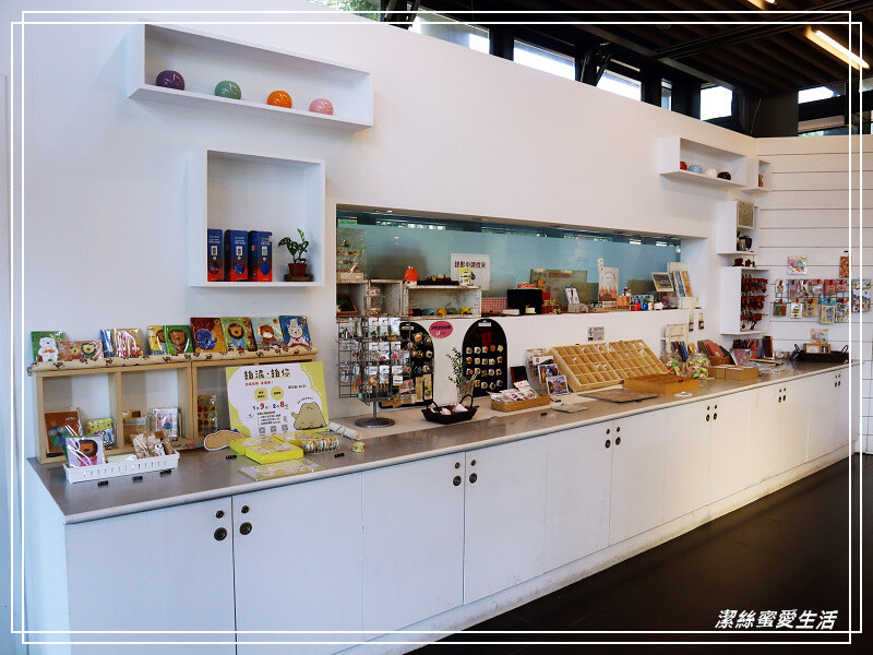 鶯歌陶瓷博物館-不僅有夏日免費戲水!室內展館X戶外藝術園區~寓教於樂親子景點