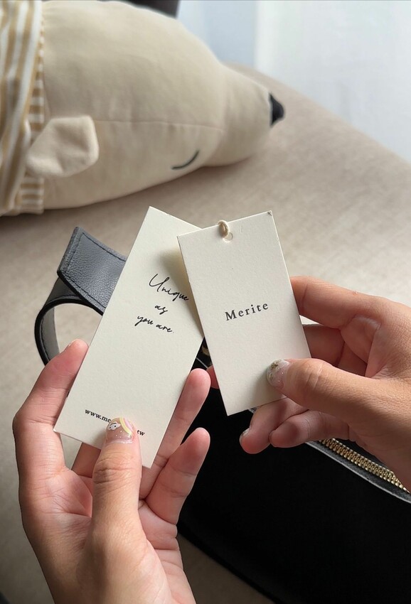 Ｍerite 法國時尚復古馬鞍包單肩背包｜耐刮、耐磨、皮革大容量｜一個包包4種背法｜背帶4格可調｜奶茶杏、淺棕、黑色 - 萍姐愛分享