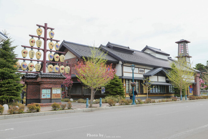 【函館美食】函館海鮮市場本店，炙燒起士蝦、生魚片握壽司、帆立貝湯，新鮮便宜！
