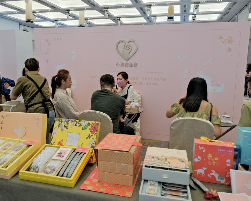 【婚禮展推薦】台北文華東方酒店X成家婚禮顧問WtoH～喜餅、婚禮佈置、婚攝、音樂活動公司、婚禮小物一次搞定！婚禮籌辦懶人包～