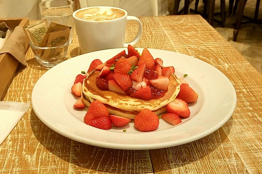 讓螞蟻人都臣服的香甜鬆軟滋味！東京錯過可惜鬆餅店7選！