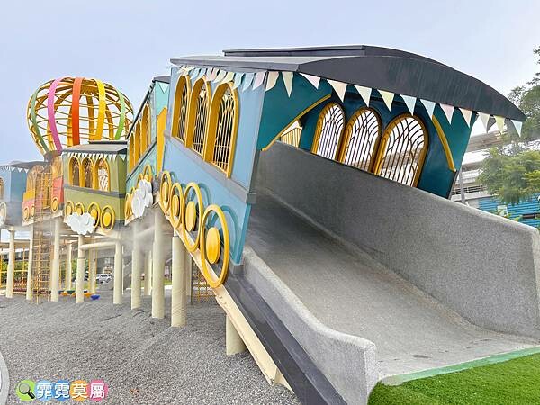 ★屏東公園★ 林邊共融公園,飛天火車和蓮霧森林探險公園,鄰近林邊車站一次就能玩兩個遊戲場