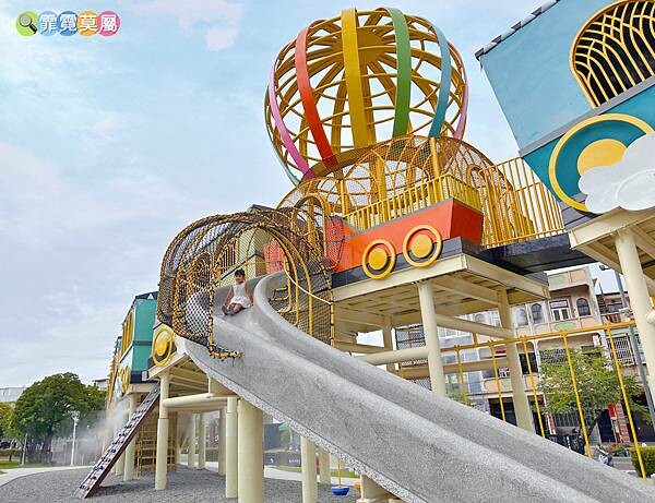 ★屏東公園★ 林邊共融公園,飛天火車和蓮霧森林探險公園,鄰近林邊車站一次就能玩兩個遊戲場