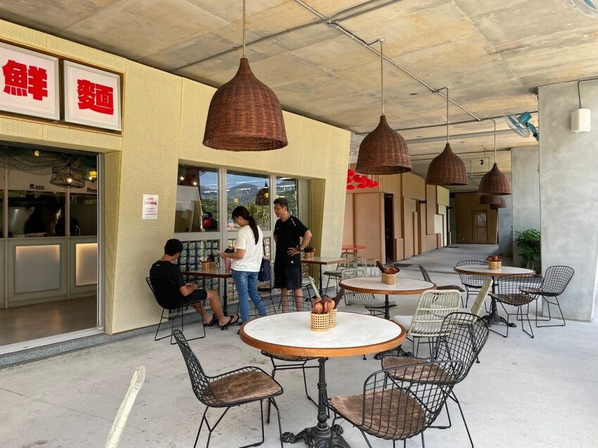 2023 【八斗子親子景點】搭河豚列車體驗深奧鐵道自行車光雕隧道(附自行車、台鐵時刻表)