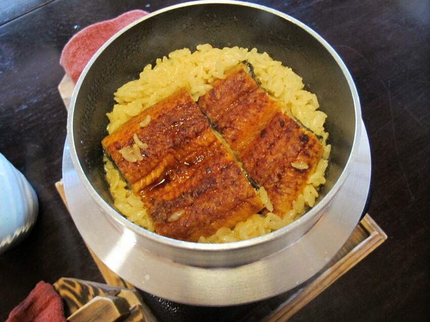 【2024年神戶自由行】最新旅遊景點特集! 搭神戶船只要500日幣! 人氣甜點店、吃爆神戶牛、打卡BE KOBE